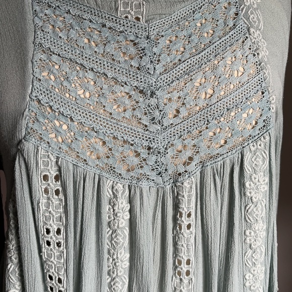 Free People top - Picture 2 of 6